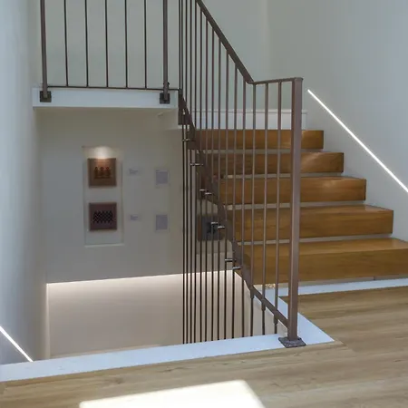 Konukevi Emma's Downtown - Eco Design 3*