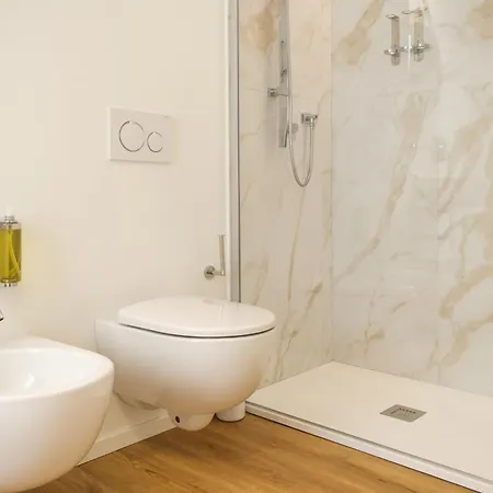 Gasthuis Emma's Downtown - Eco Design Olbia