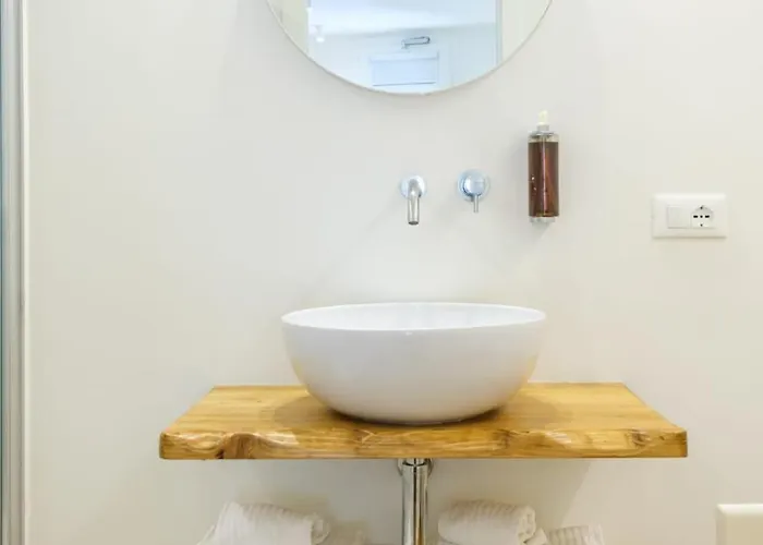 Gasthuis Emma's Downtown - Eco Design Olbia